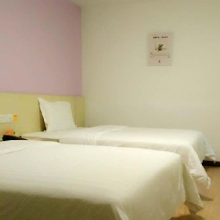 7Days Inn Wuhan Airport Panlong City Kültér fotó
