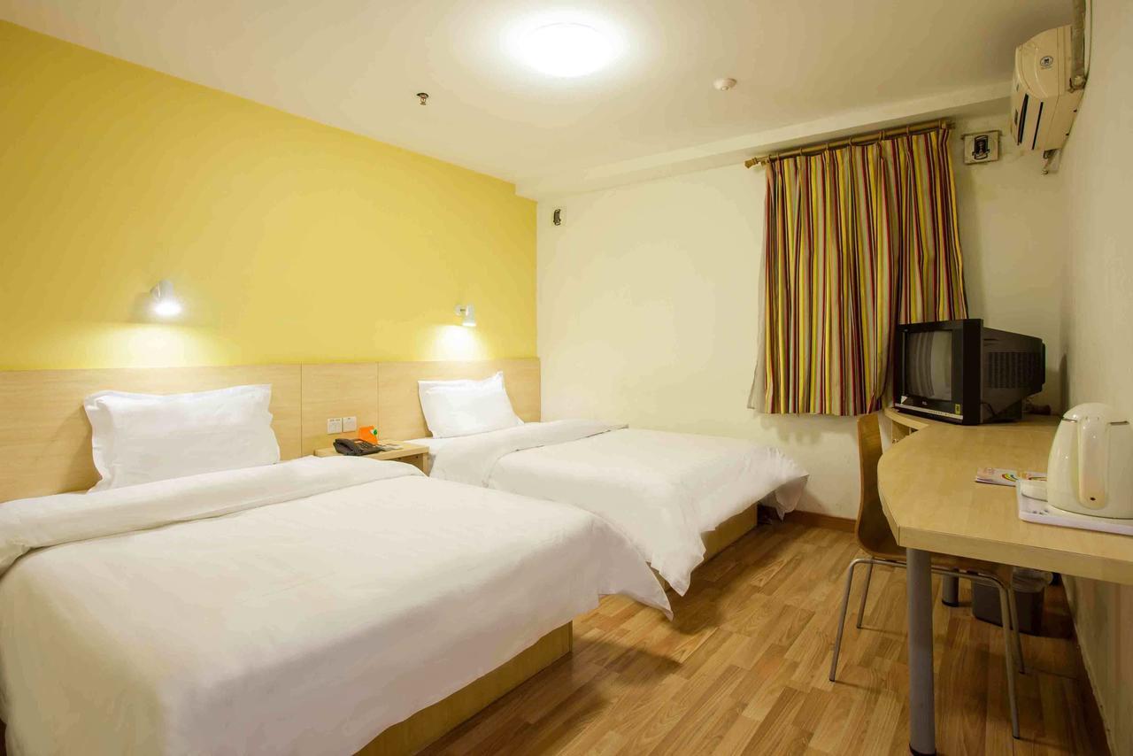 7Days Inn Wuhan Airport Panlong City Kültér fotó